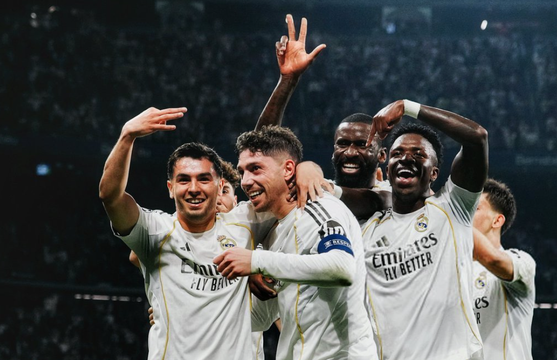 世界杯高清赛事-欧冠神剧情：皇马横扫曼城，超级中场戴帽，瓜迪奥拉不敢相信