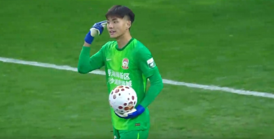 世界杯官方正版入口-中超争议判罚！莱昂纳多进球被吹，李昊罕见暴怒，挤地铁战术失败